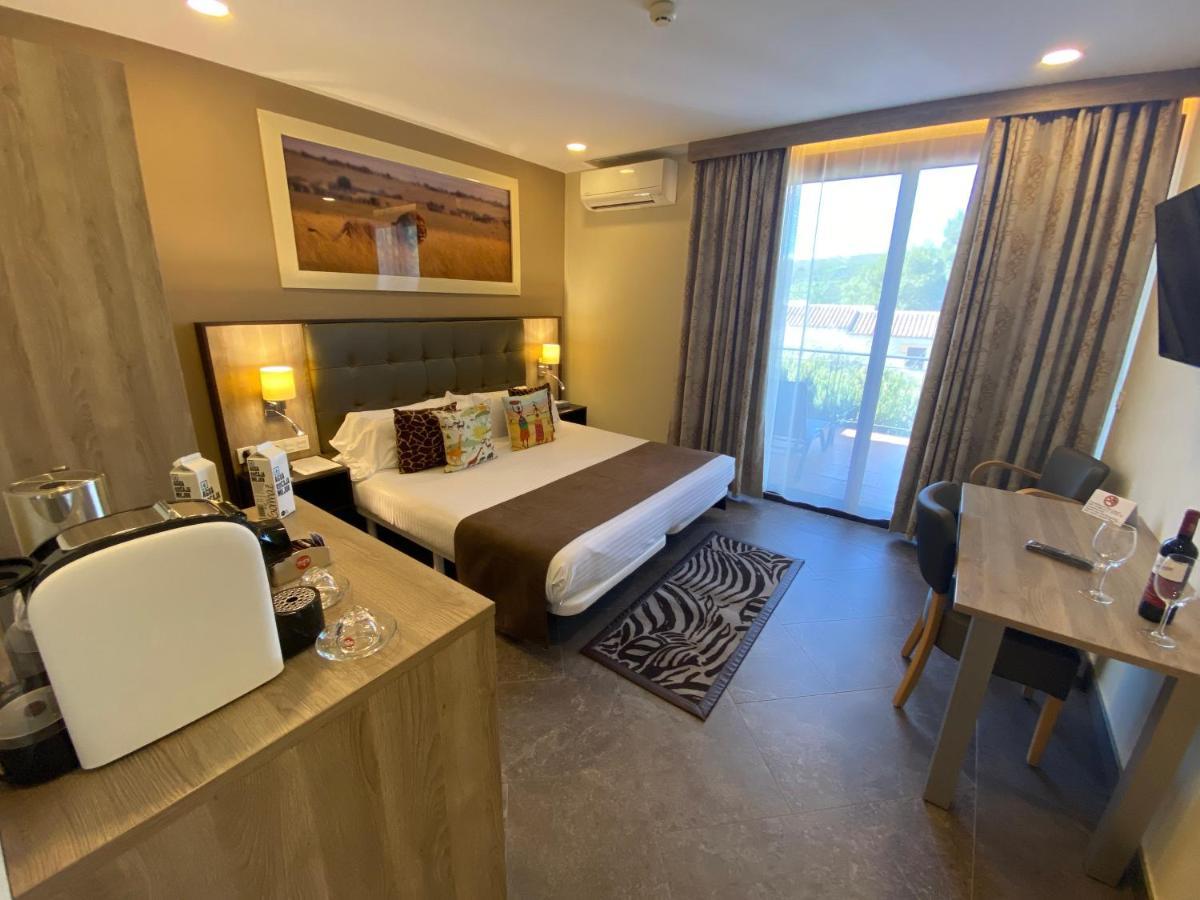 Hotel Admiral San Roque Экстерьер фото